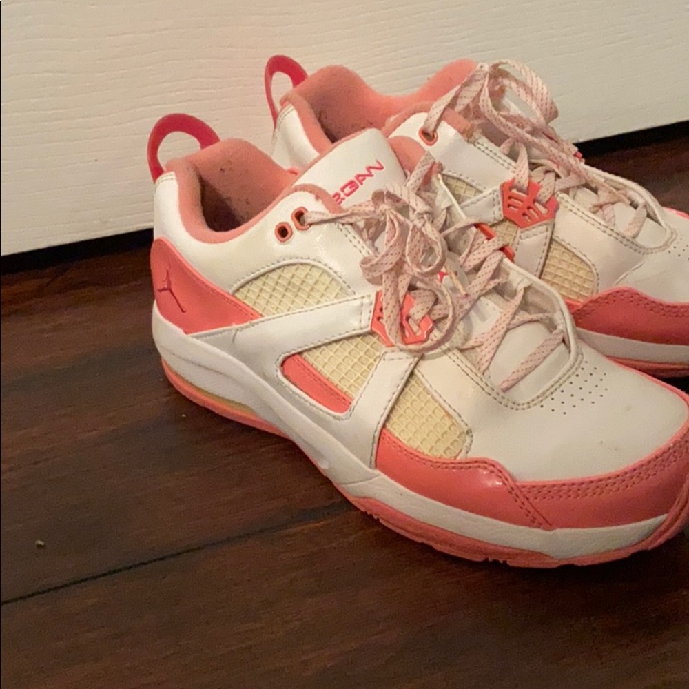 Air Jordan 4